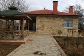 Ekinox Motif'den Çeltikçi'de 2143 m² Tarla içinde 100 m² Bağ evi