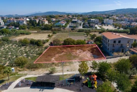 Urla'nın tam kalbinde %50 imarlı, projesi hazır arsa.