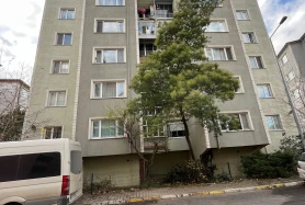 Çayırova'da Akse Mah. Site İçerisinde Kiralık Geniş Üç Artı Bir