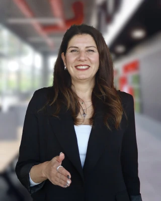NEŞE KÜÇÜK