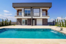 Döşemealtı Yeşilbayır'da Satılık 4+2 Havuzlu Villa