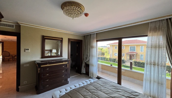 810c0f31-72cc-4de1-bcb7-82a154afff17.jpg